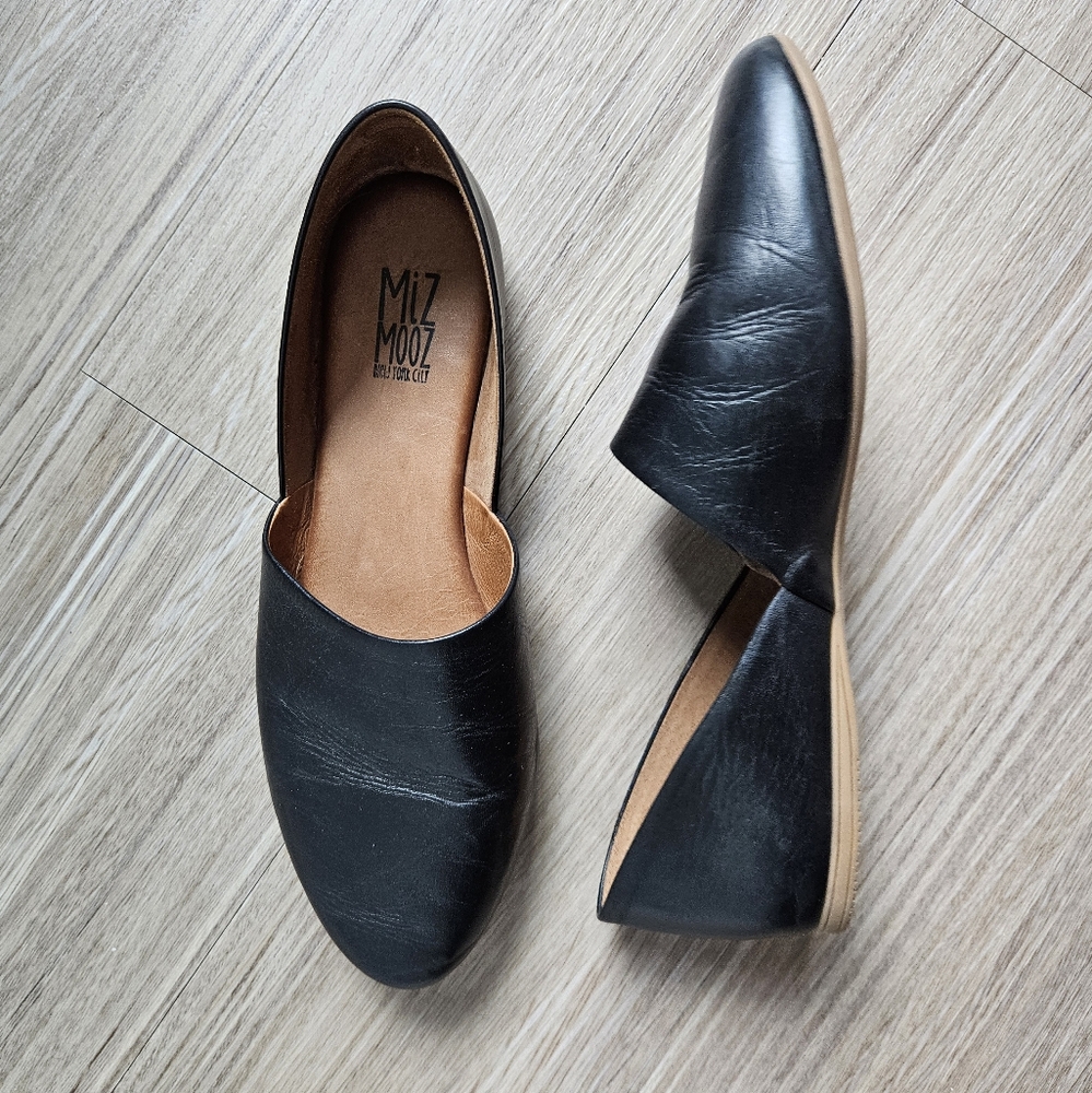 Miz Mooz Black Leather Kimmy Flats: Size 41